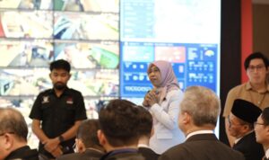 Salinan dari CCTV PEMERINTAH KOTA MAKASSAR (107.5 x 165 mm) - 15