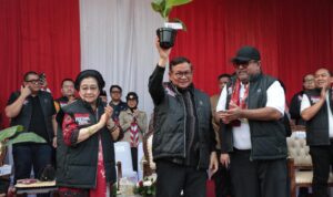 Pram-Rano Hadiri Bung Karno Festival di Taman Proklamasi